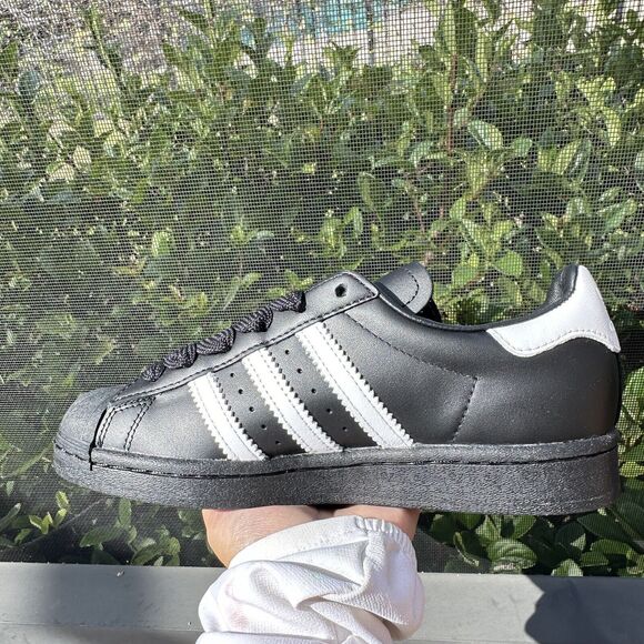 Adidas Run D.M.C. x Superstar Jam Master Jay Mens  Athletic Shoes FX7617 Size 5 main image 4